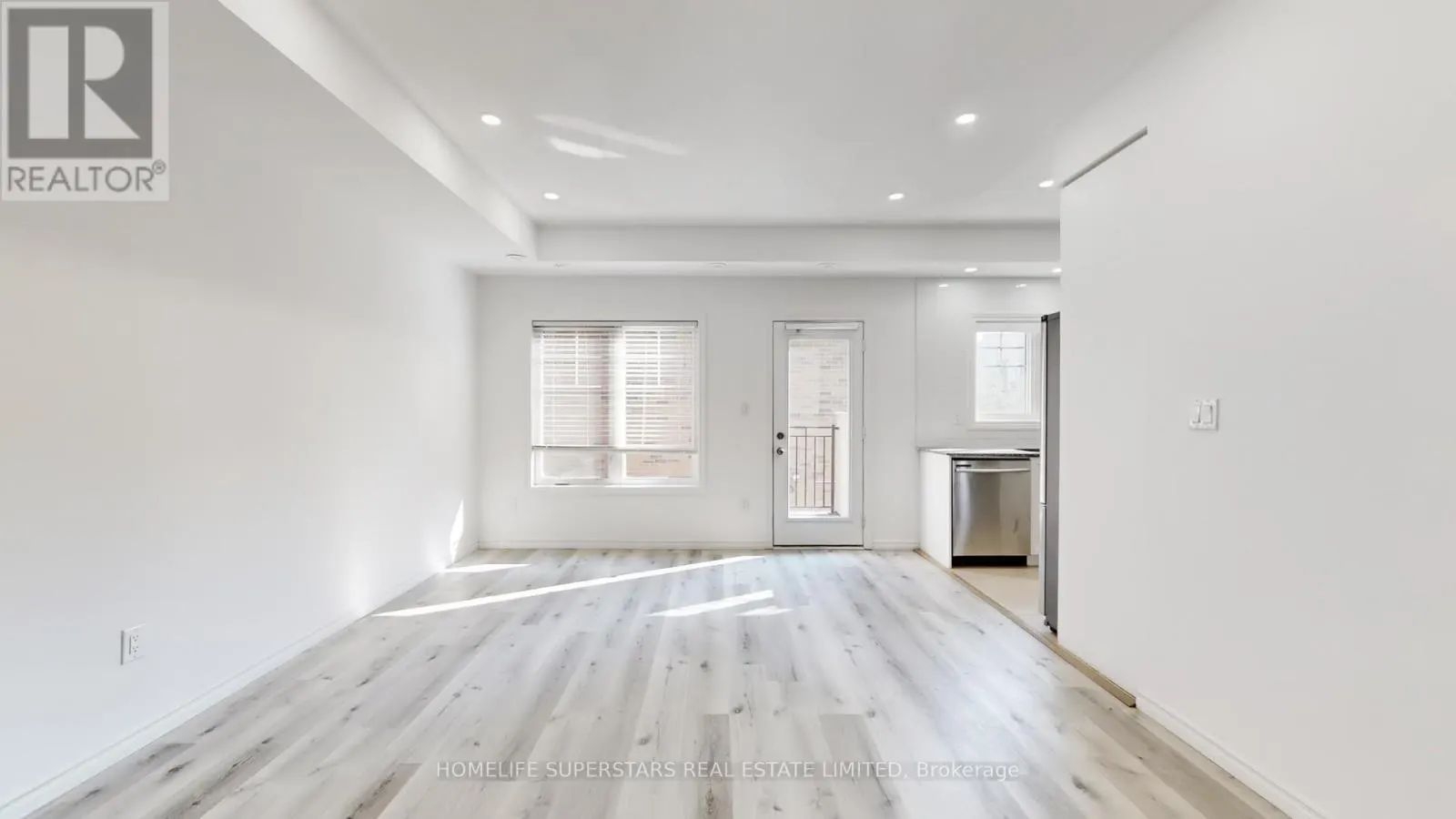 42-02 - 2420 BARONWOOD DRIVE