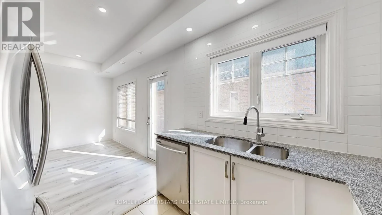 42-02 - 2420 BARONWOOD DRIVE