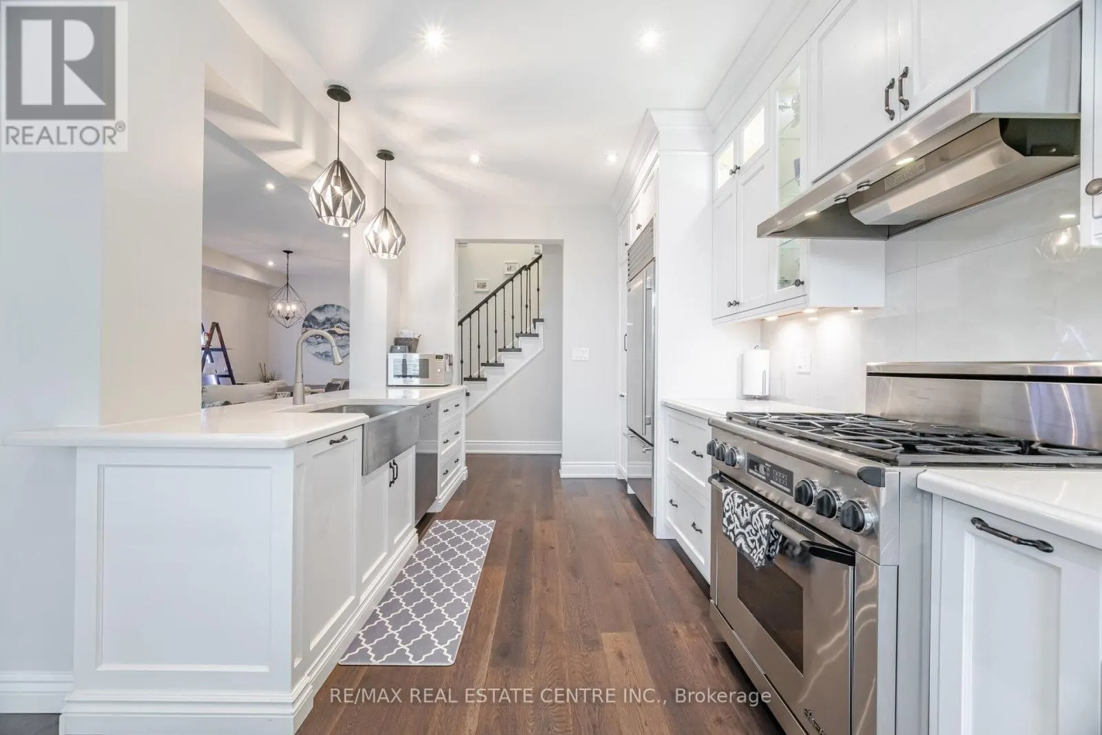 35 - 2295 ROCHESTER CIRCLE