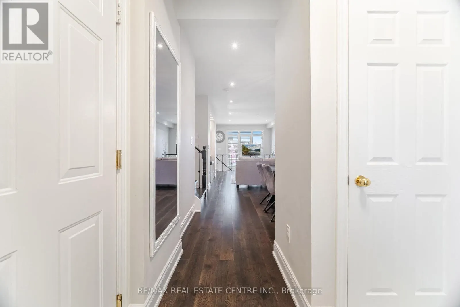 35 - 2295 ROCHESTER CIRCLE