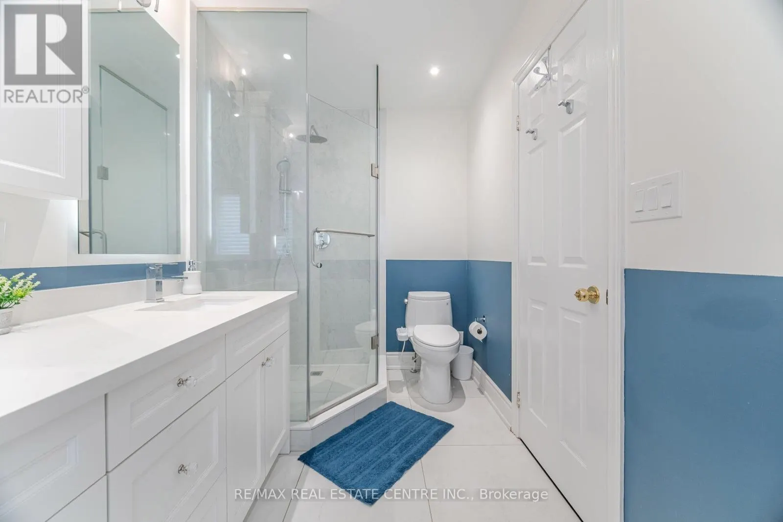 35 - 2295 ROCHESTER CIRCLE