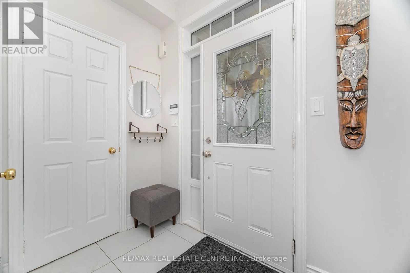 35 - 2295 ROCHESTER CIRCLE