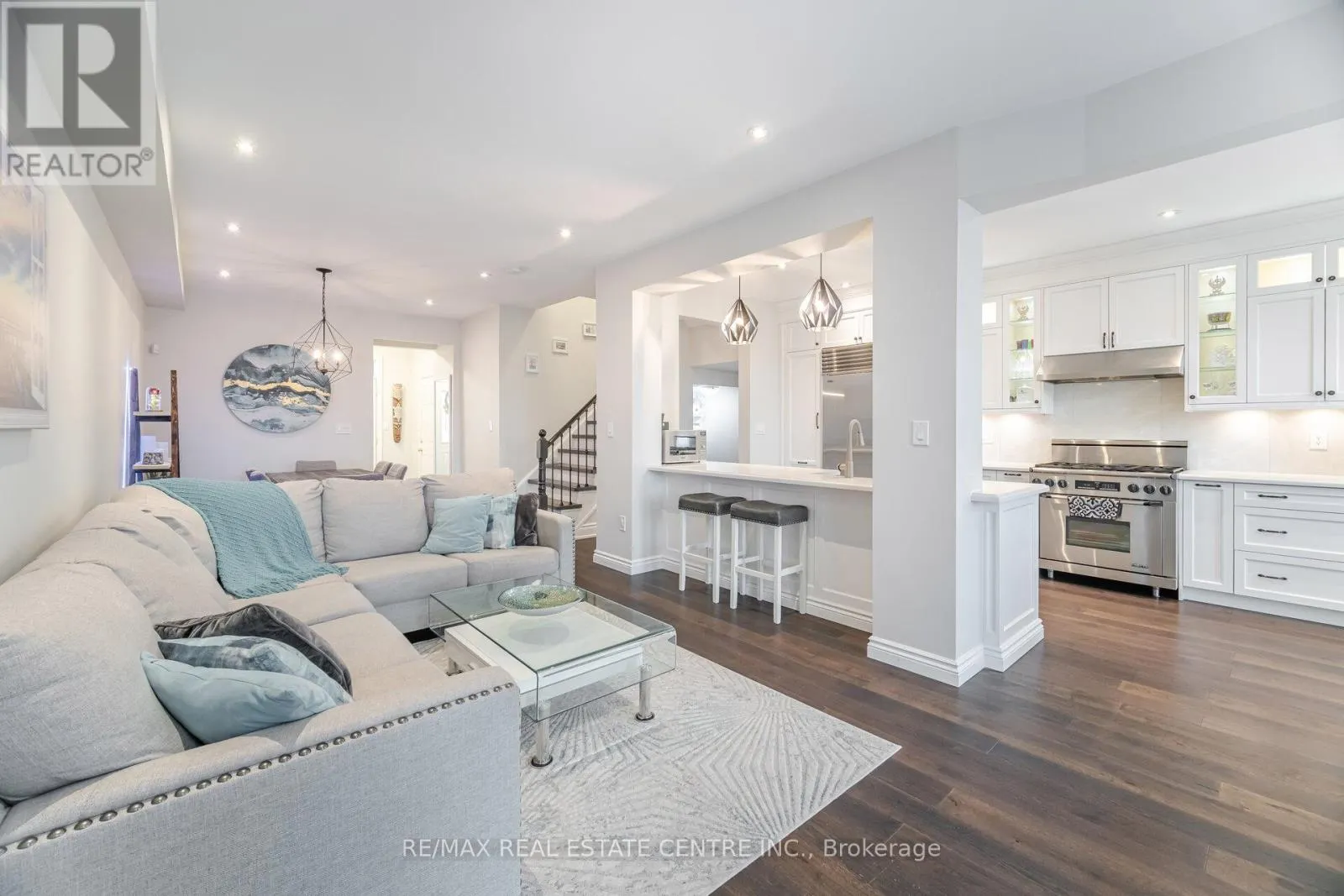 35 - 2295 ROCHESTER CIRCLE