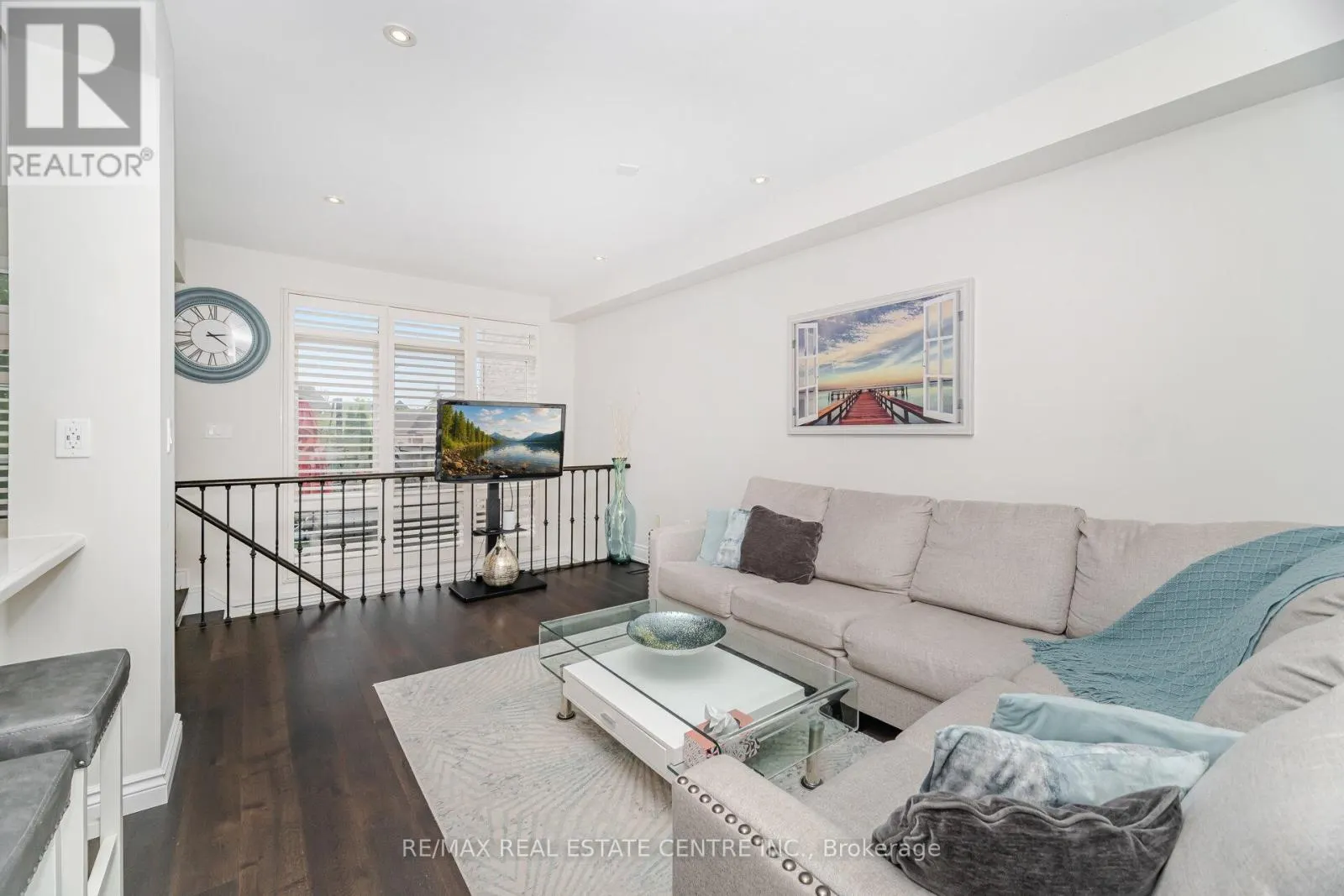 35 - 2295 ROCHESTER CIRCLE