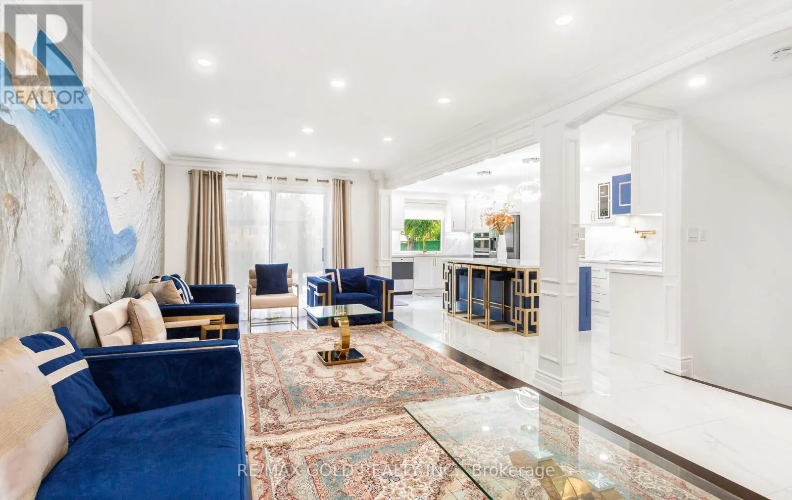 22 BUTLERS COURT