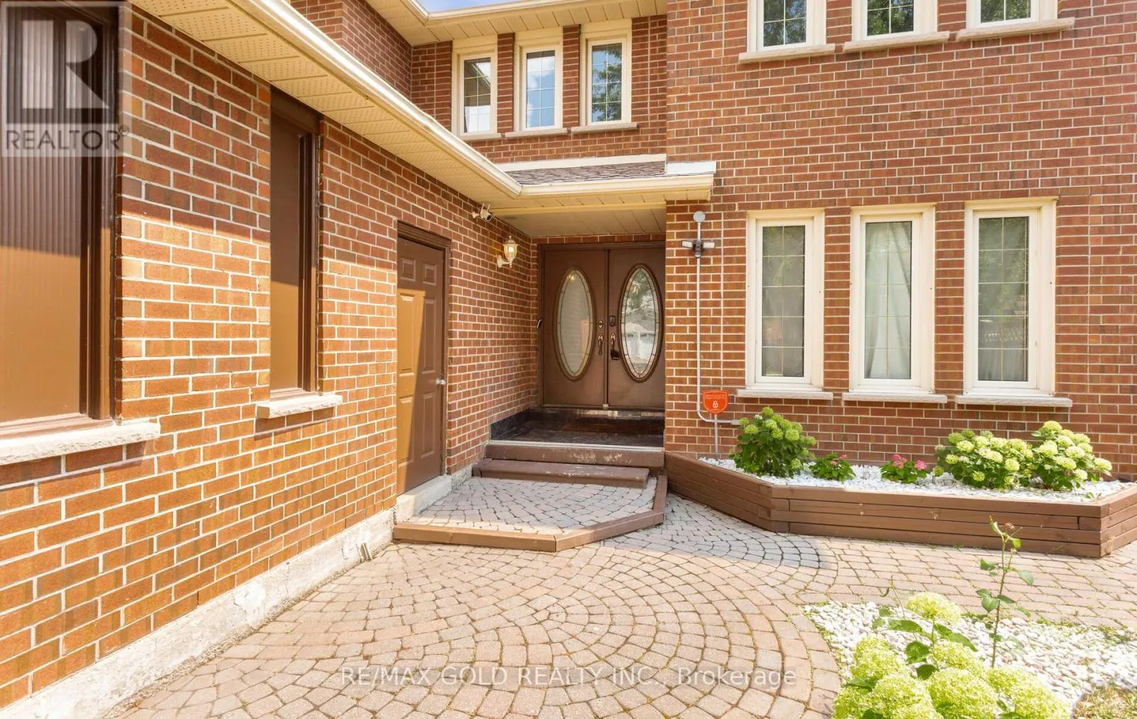 22 BUTLERS COURT
