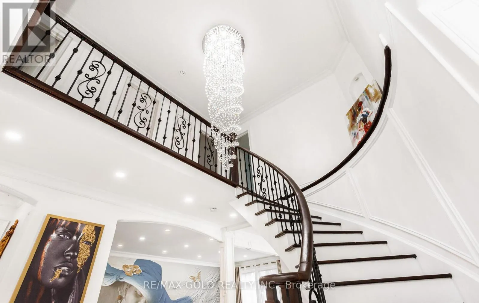 22 BUTLERS COURT