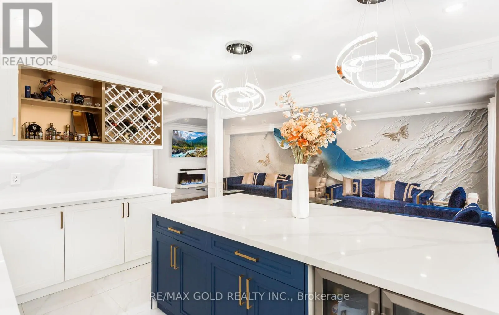 22 BUTLERS COURT