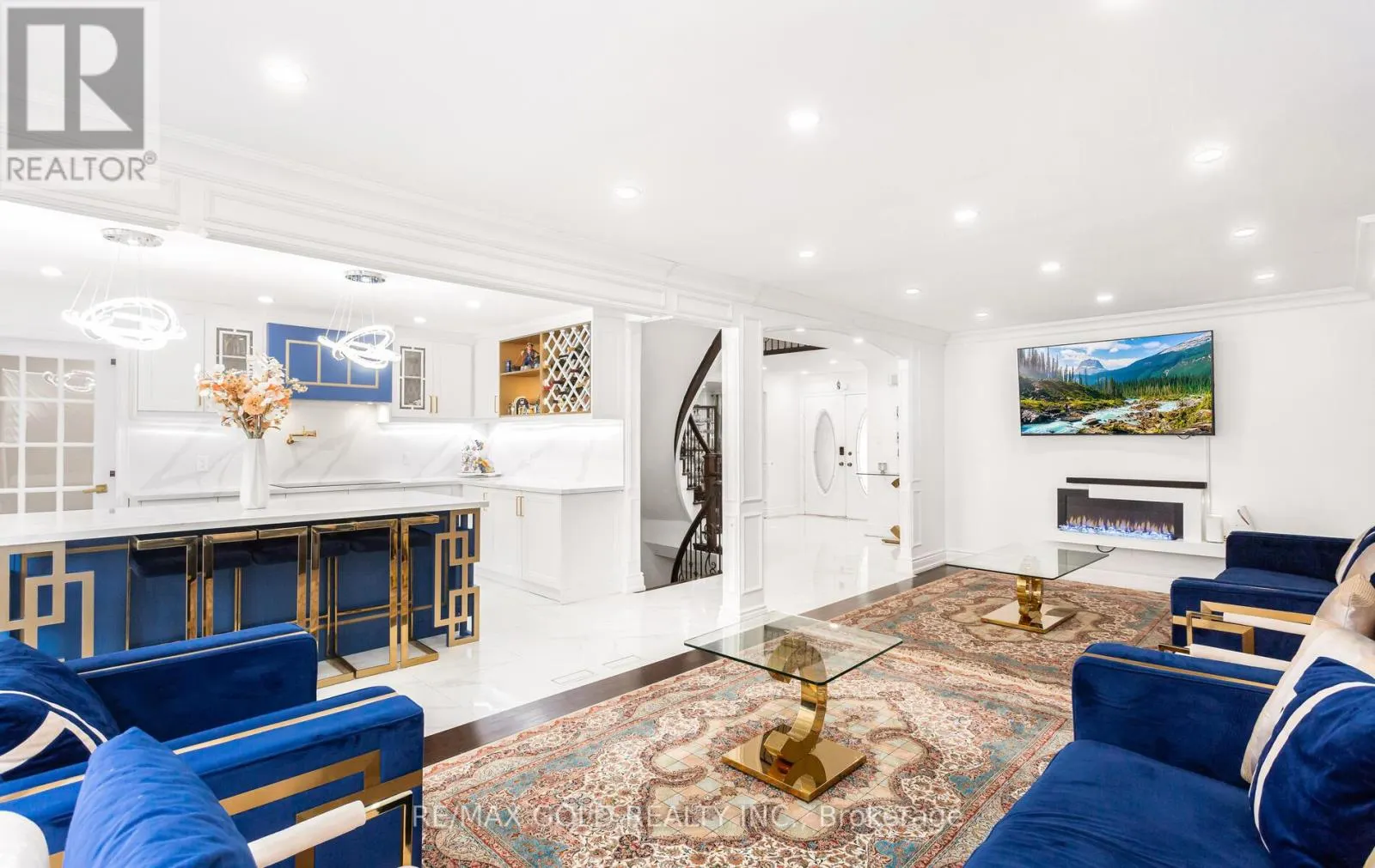 22 BUTLERS COURT