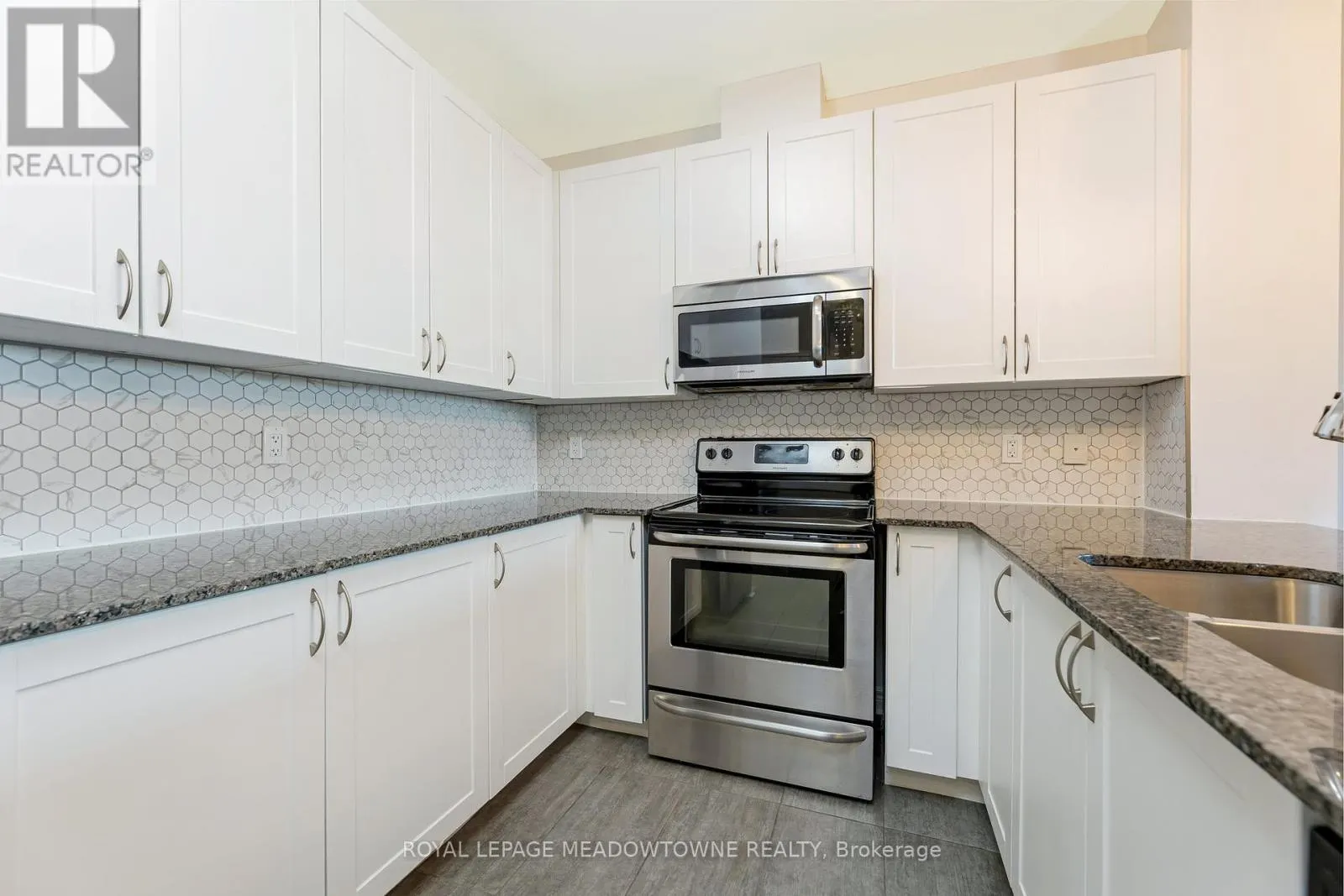 310 - 33 WHITMER STREET
