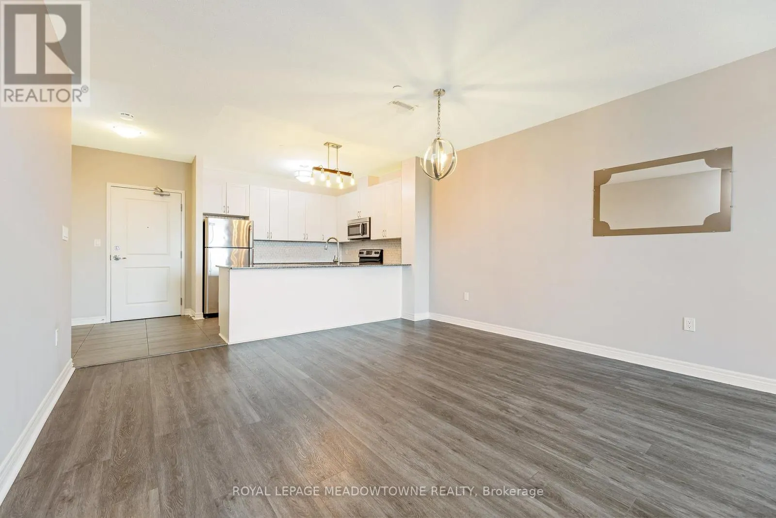 310 - 33 WHITMER STREET