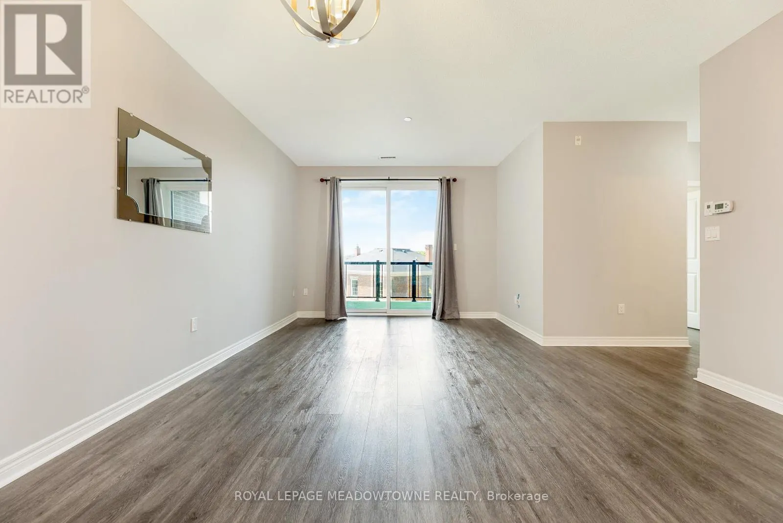310 - 33 WHITMER STREET
