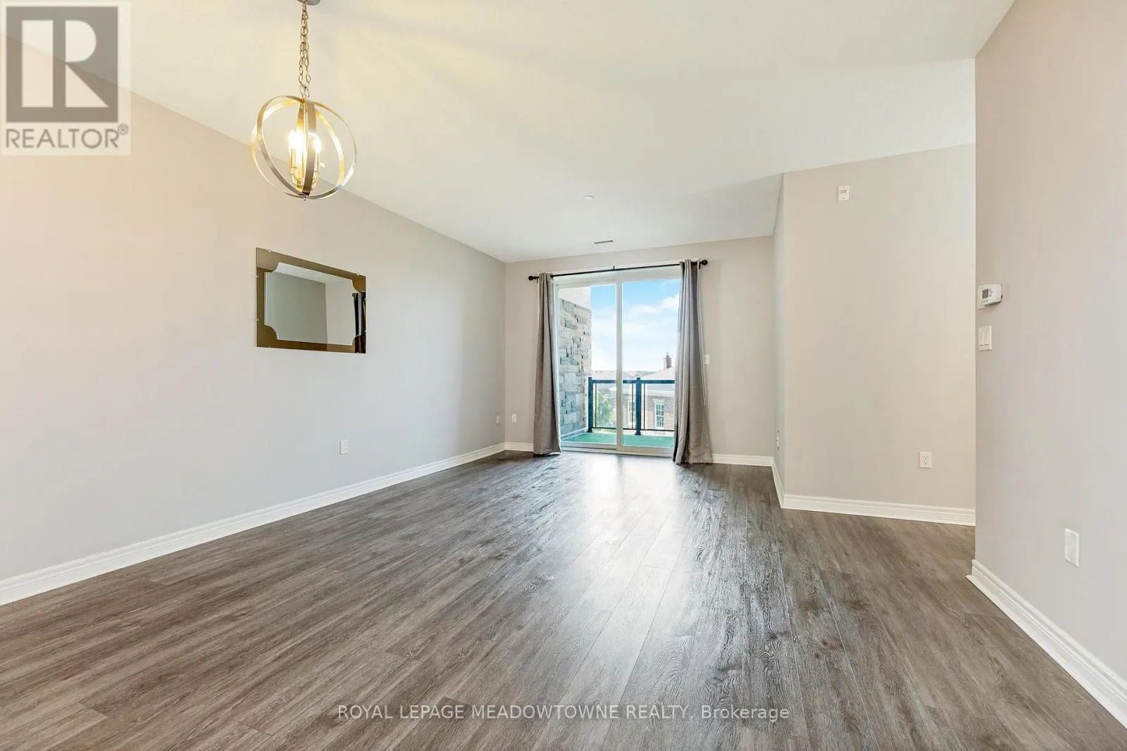 310 - 33 WHITMER STREET