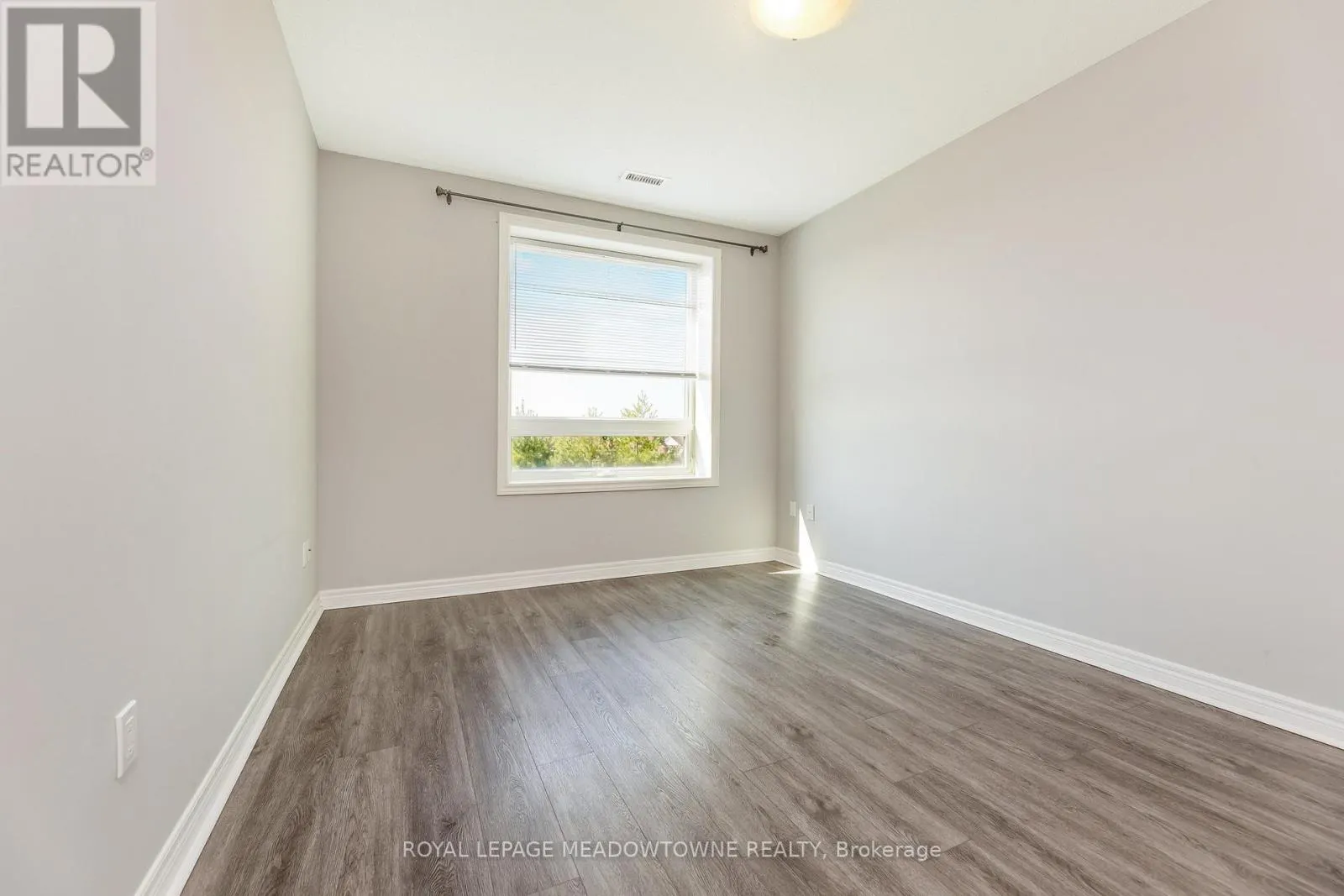 310 - 33 WHITMER STREET