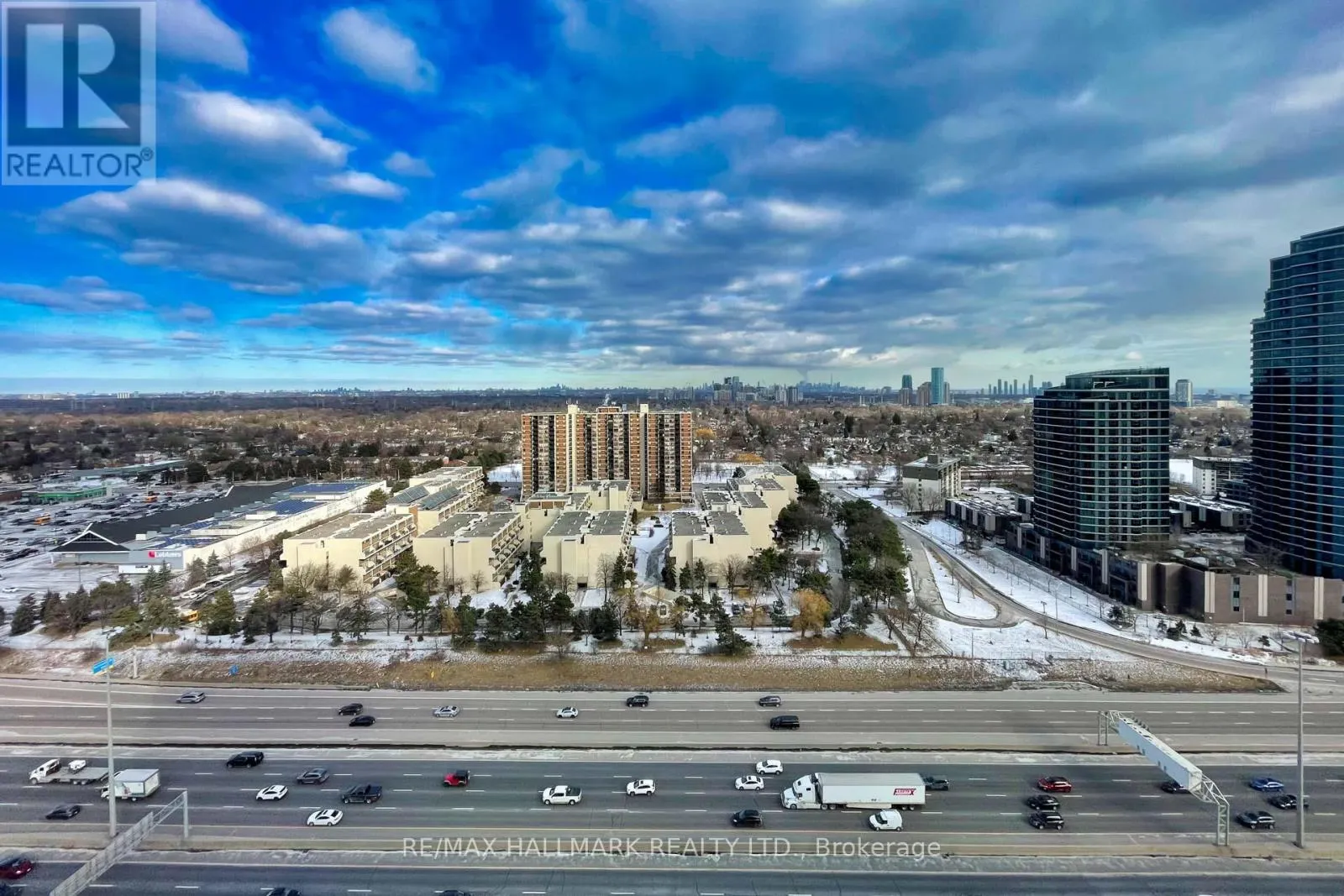 2206 - 10 EVA ROAD