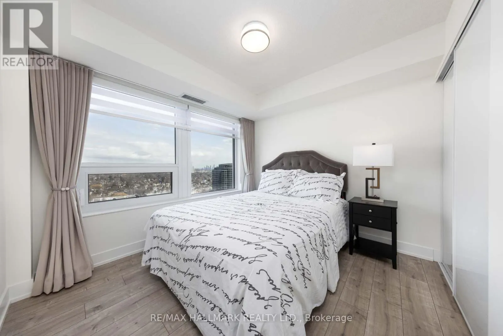 2206 - 10 EVA ROAD