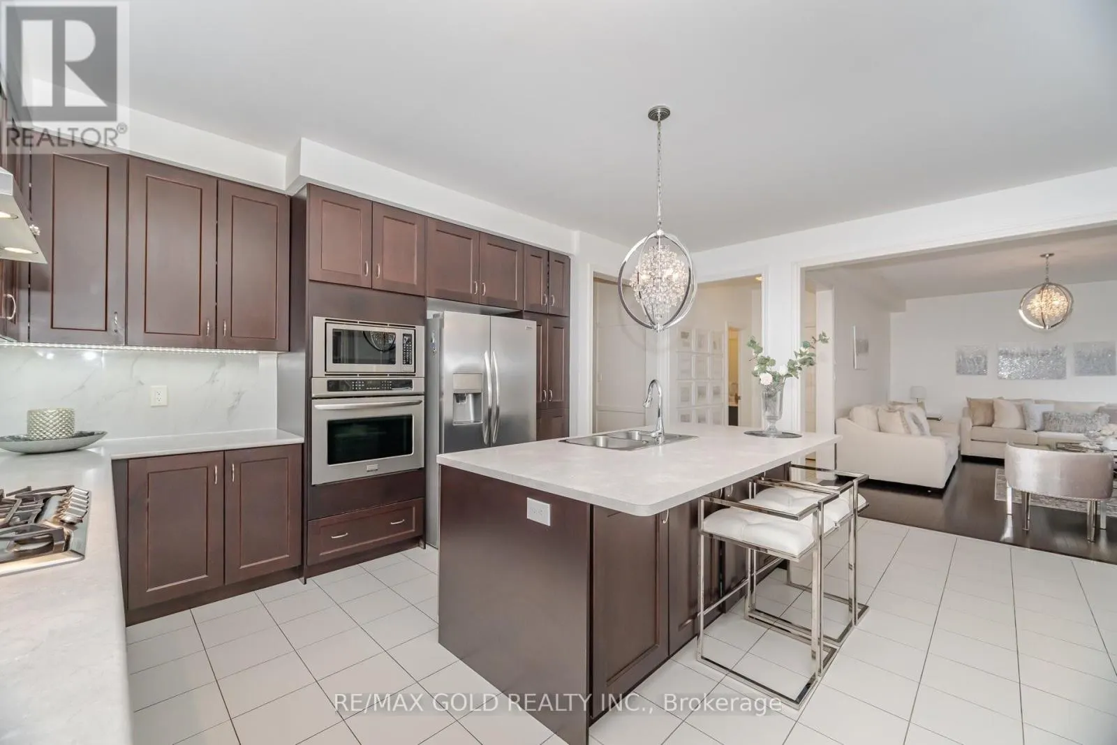 37 OBSERVATORY CRESCENT