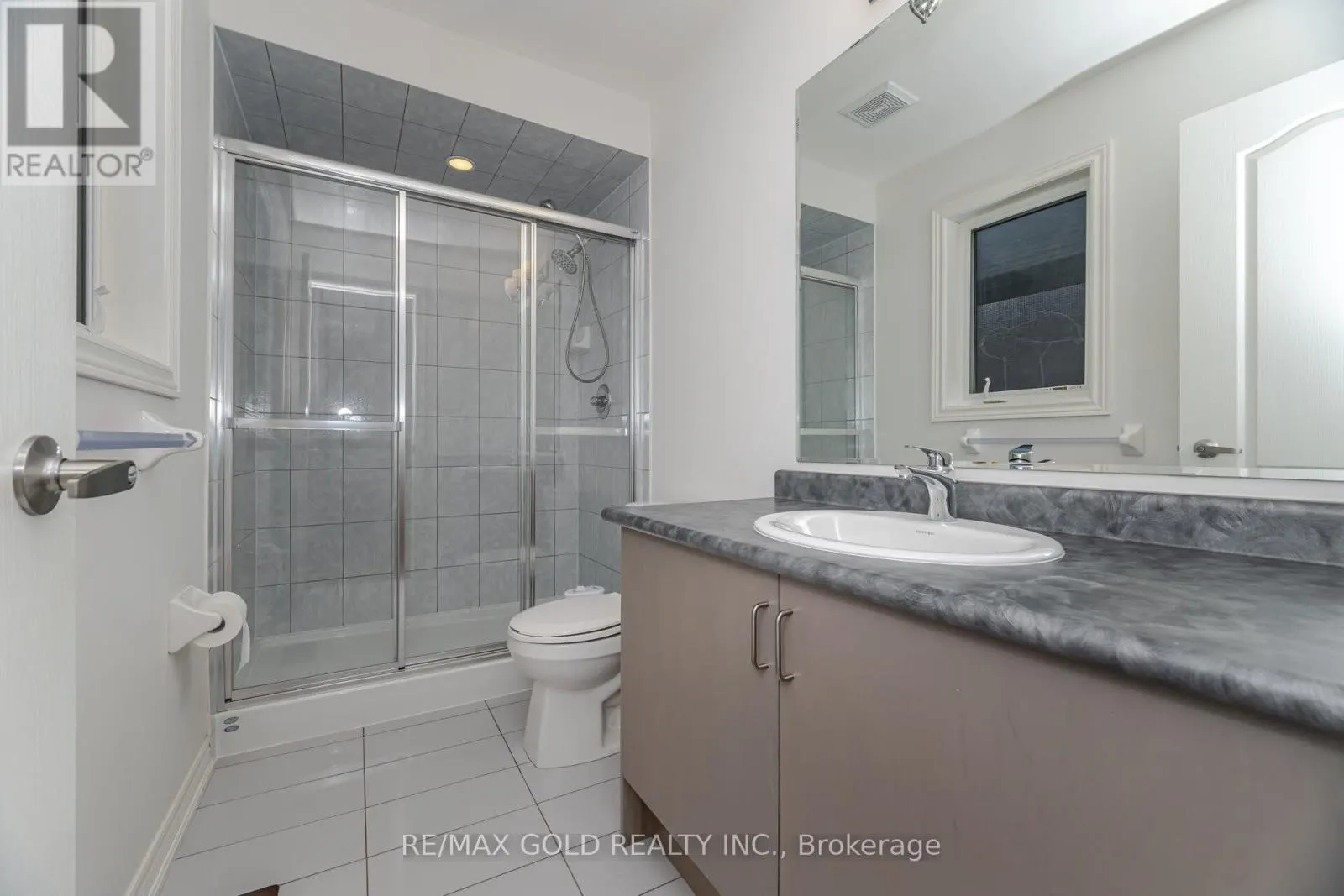 37 OBSERVATORY CRESCENT