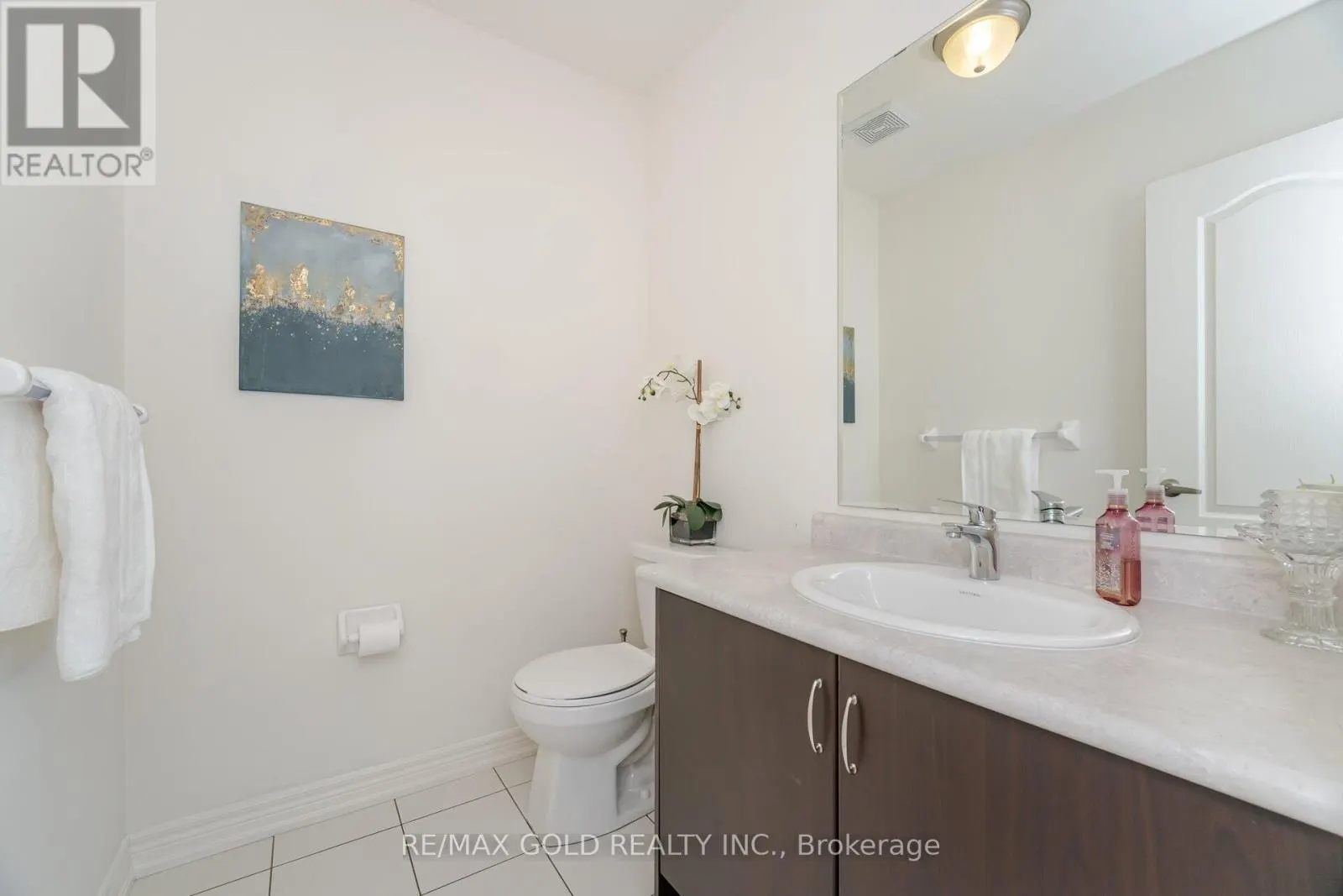 37 OBSERVATORY CRESCENT