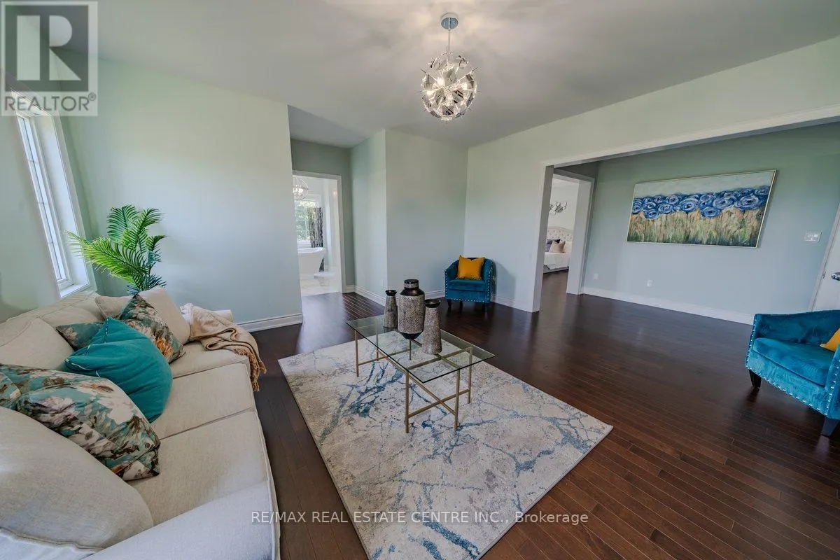22 MALASPINA CLOSE N