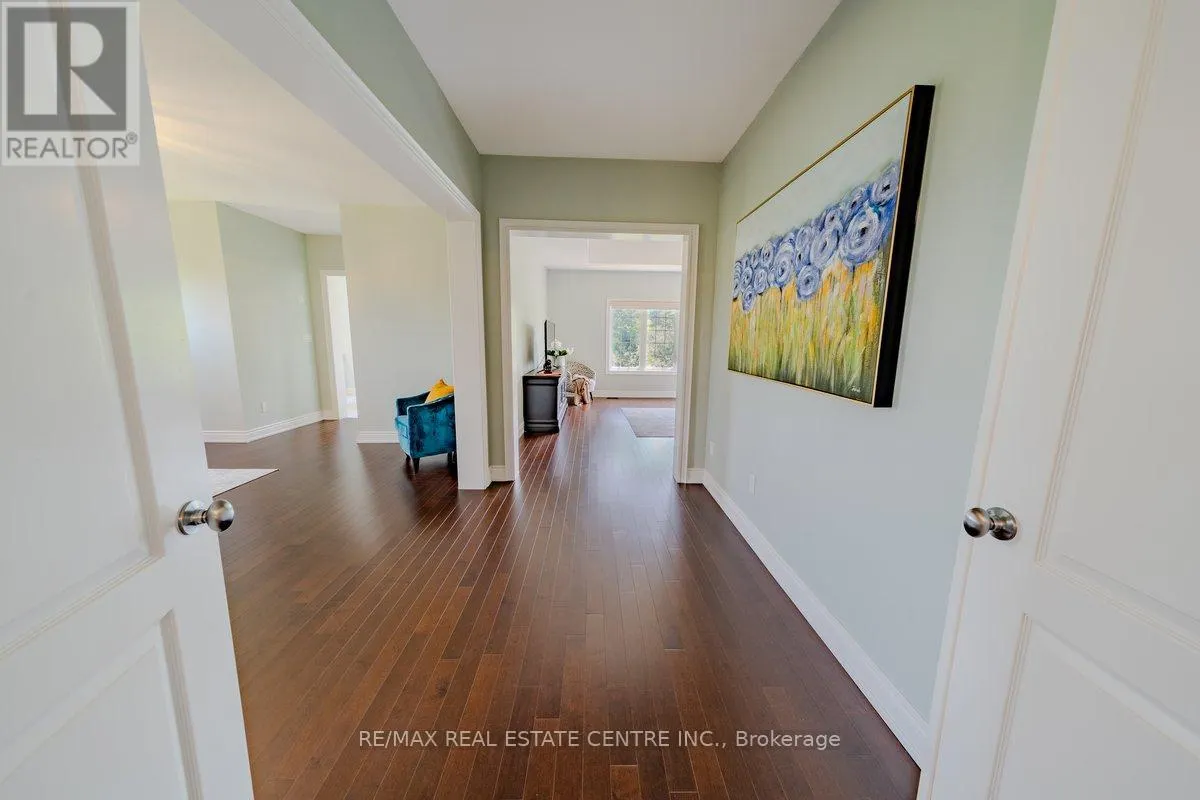 22 MALASPINA CLOSE N