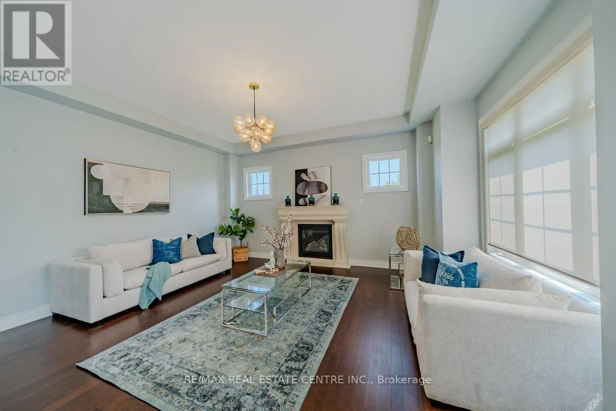 22 MALASPINA CLOSE N