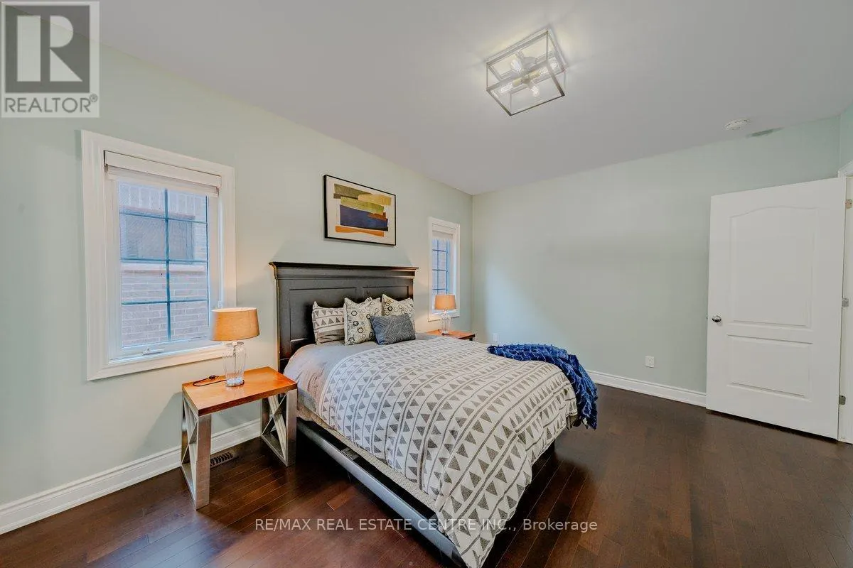 22 MALASPINA CLOSE N