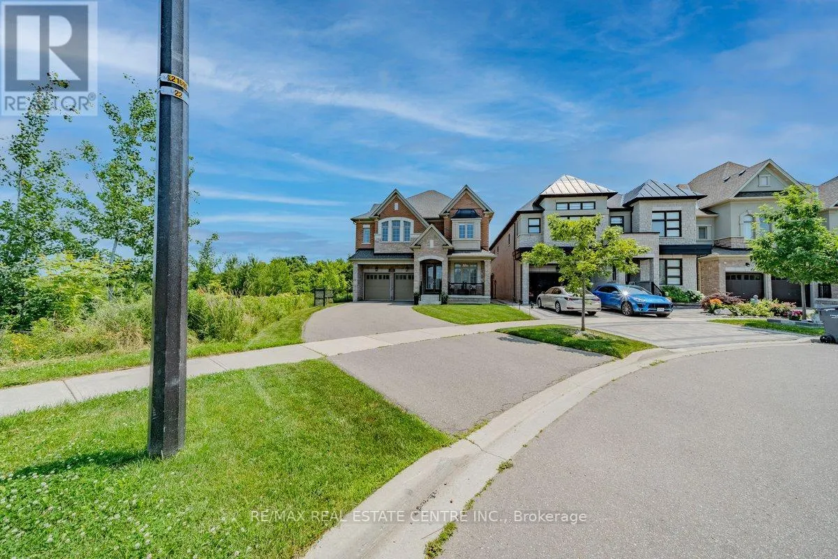 22 MALASPINA CLOSE N