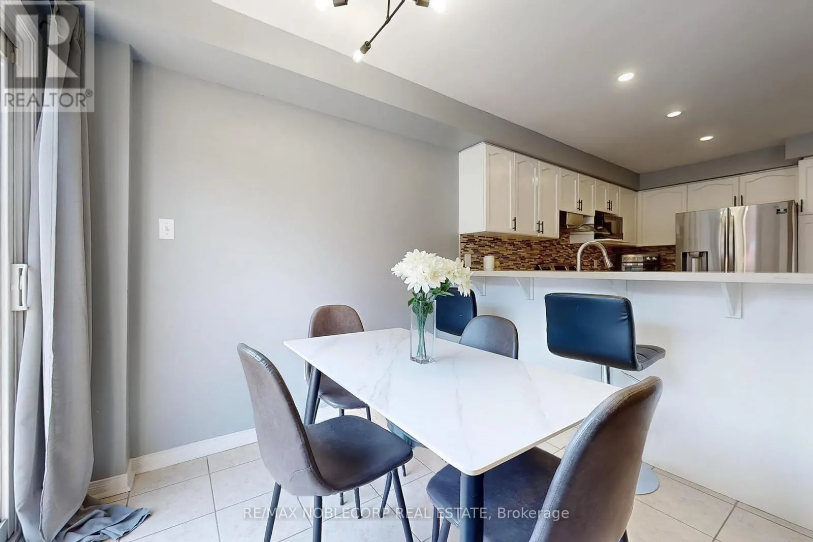 130 ROCKGARDEN TRAIL