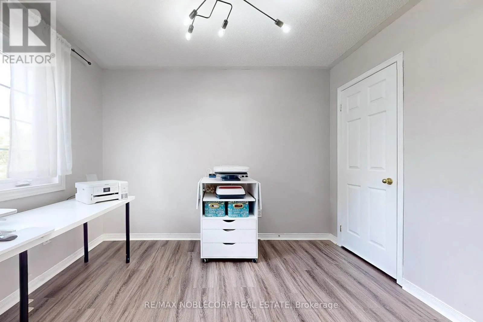 130 ROCKGARDEN TRAIL