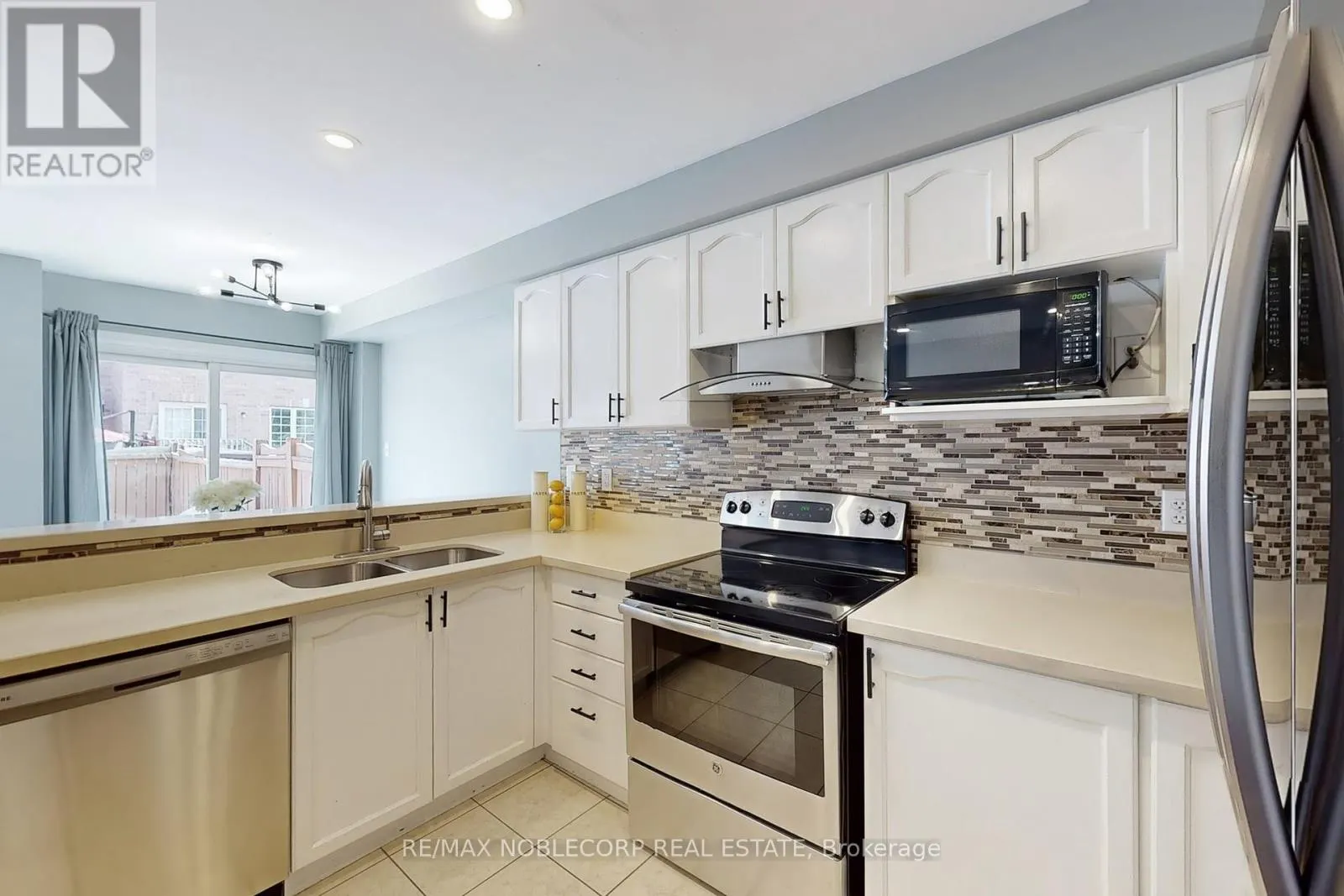 130 ROCKGARDEN TRAIL
