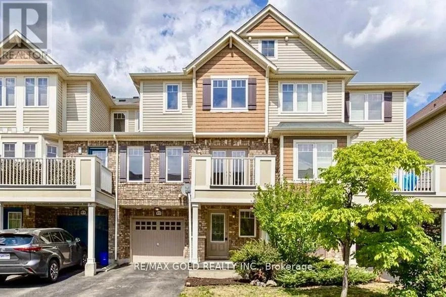 812 FOWLES COURT