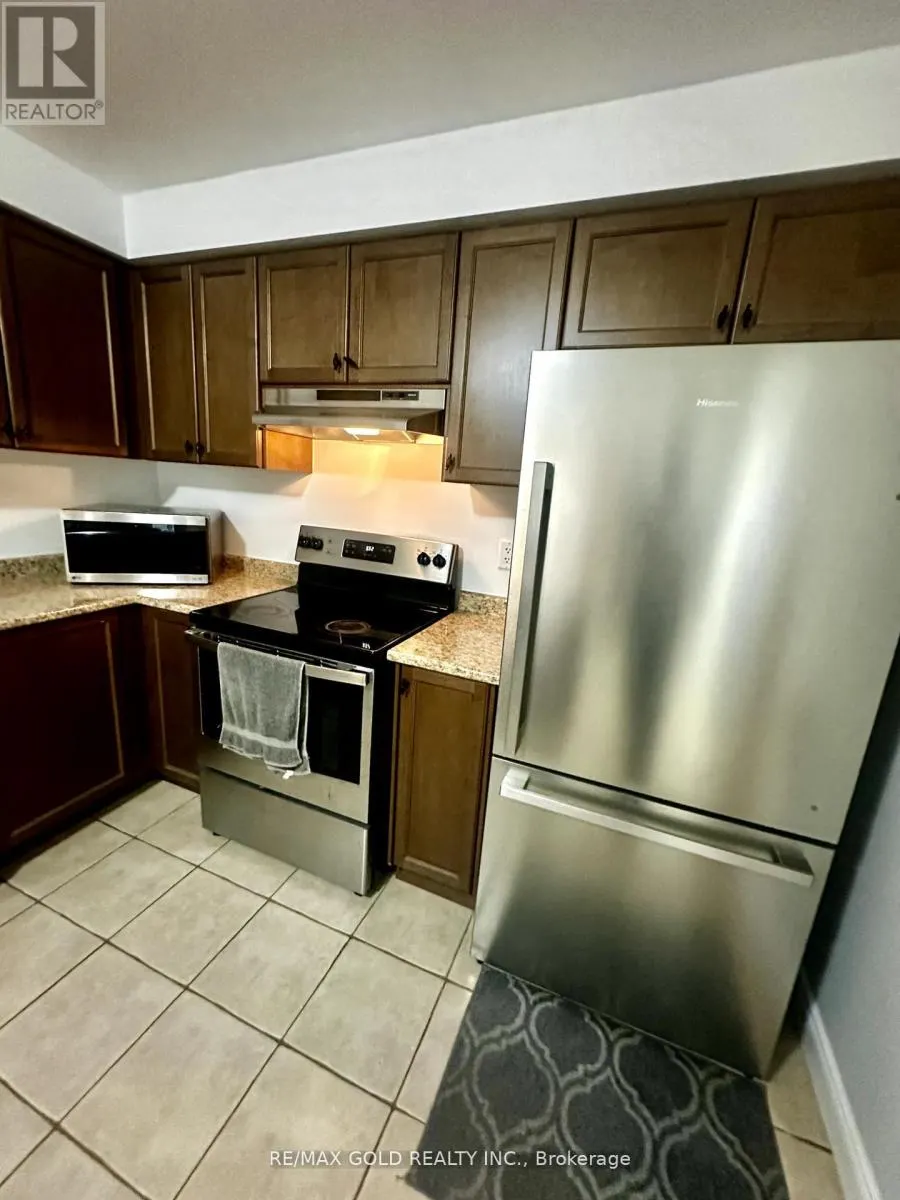 812 FOWLES COURT