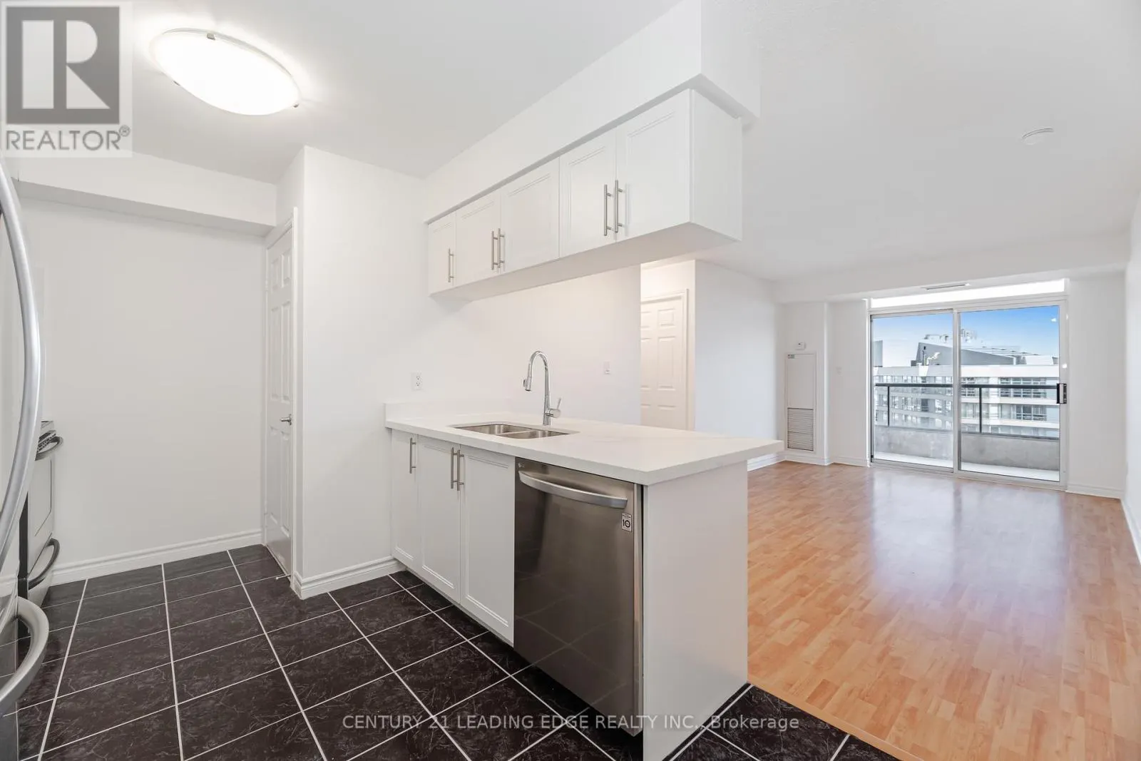 1609 - 3880 DUKE OF YORK BOULEVARD