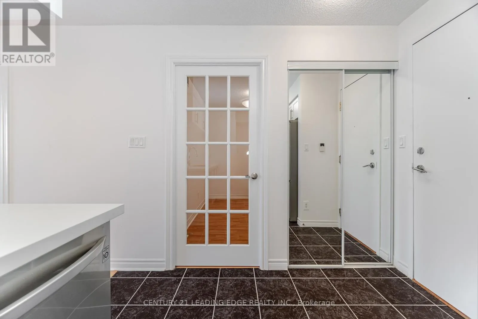 1609 - 3880 DUKE OF YORK BOULEVARD