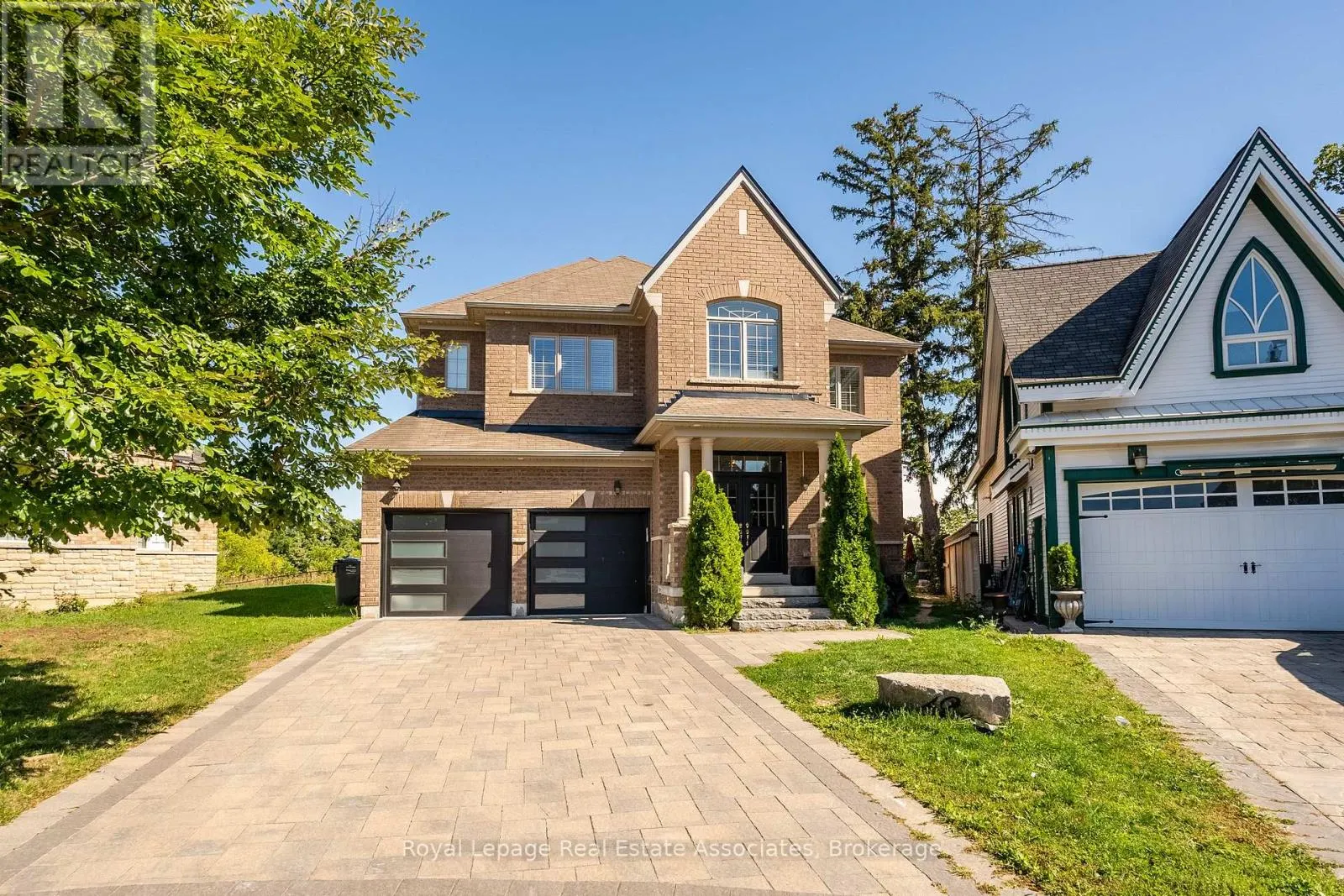 12 SEABROOK PLACE