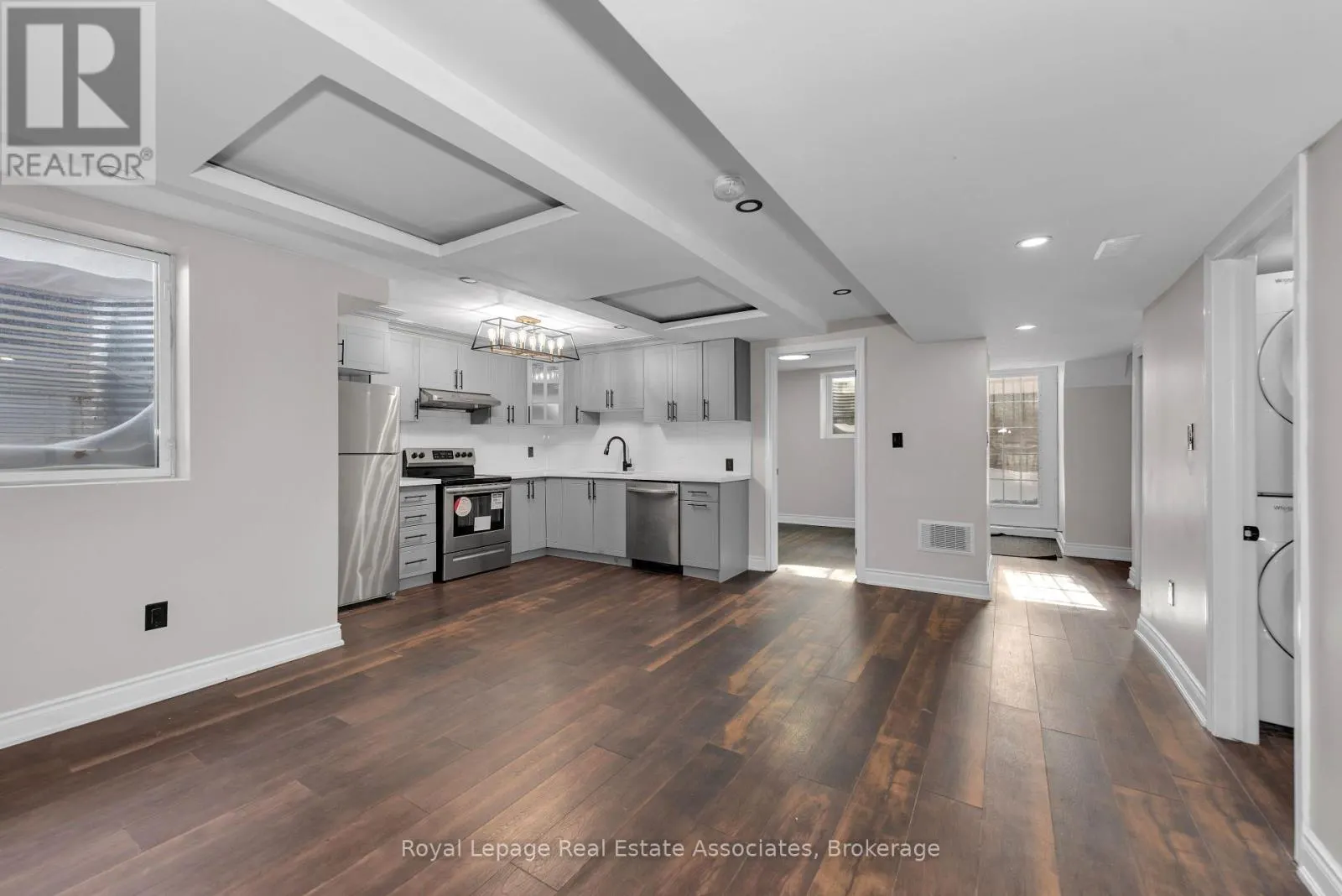 12 SEABROOK PLACE