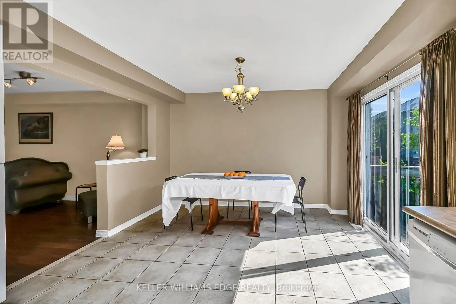 5648 EVELYN LANE