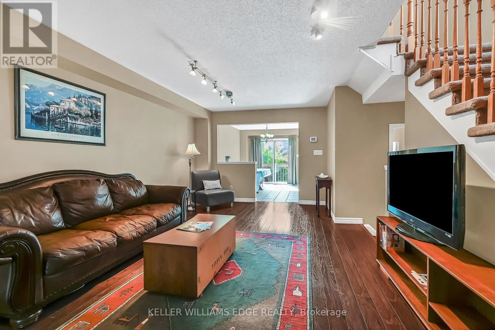 5648 EVELYN LANE