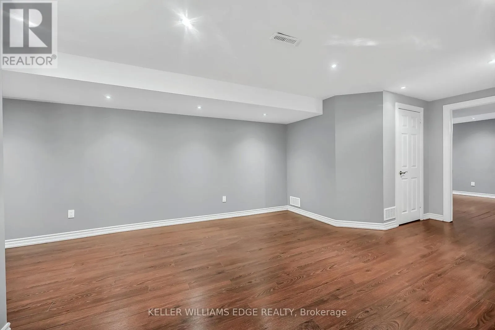 5648 EVELYN LANE