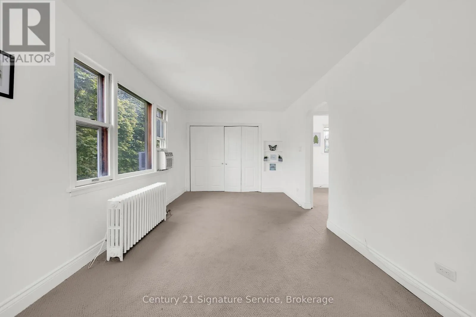 17 FLEMING AVENUE W