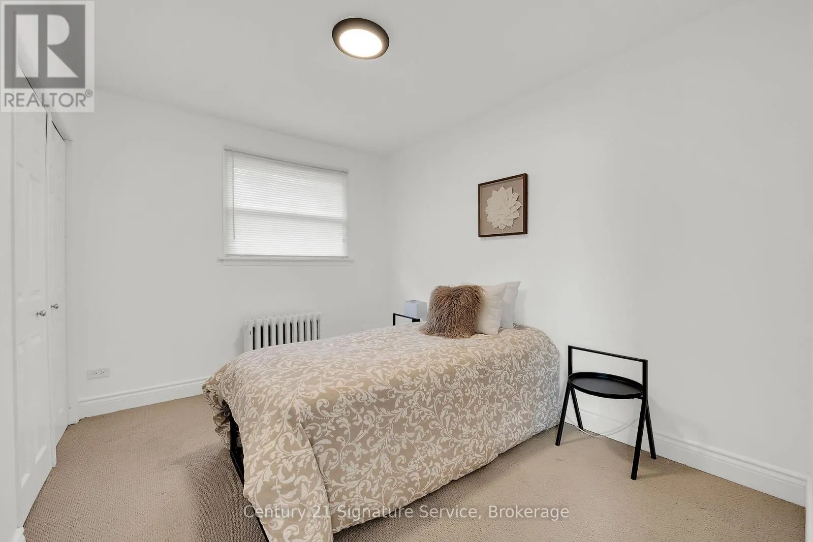 17 FLEMING AVENUE W