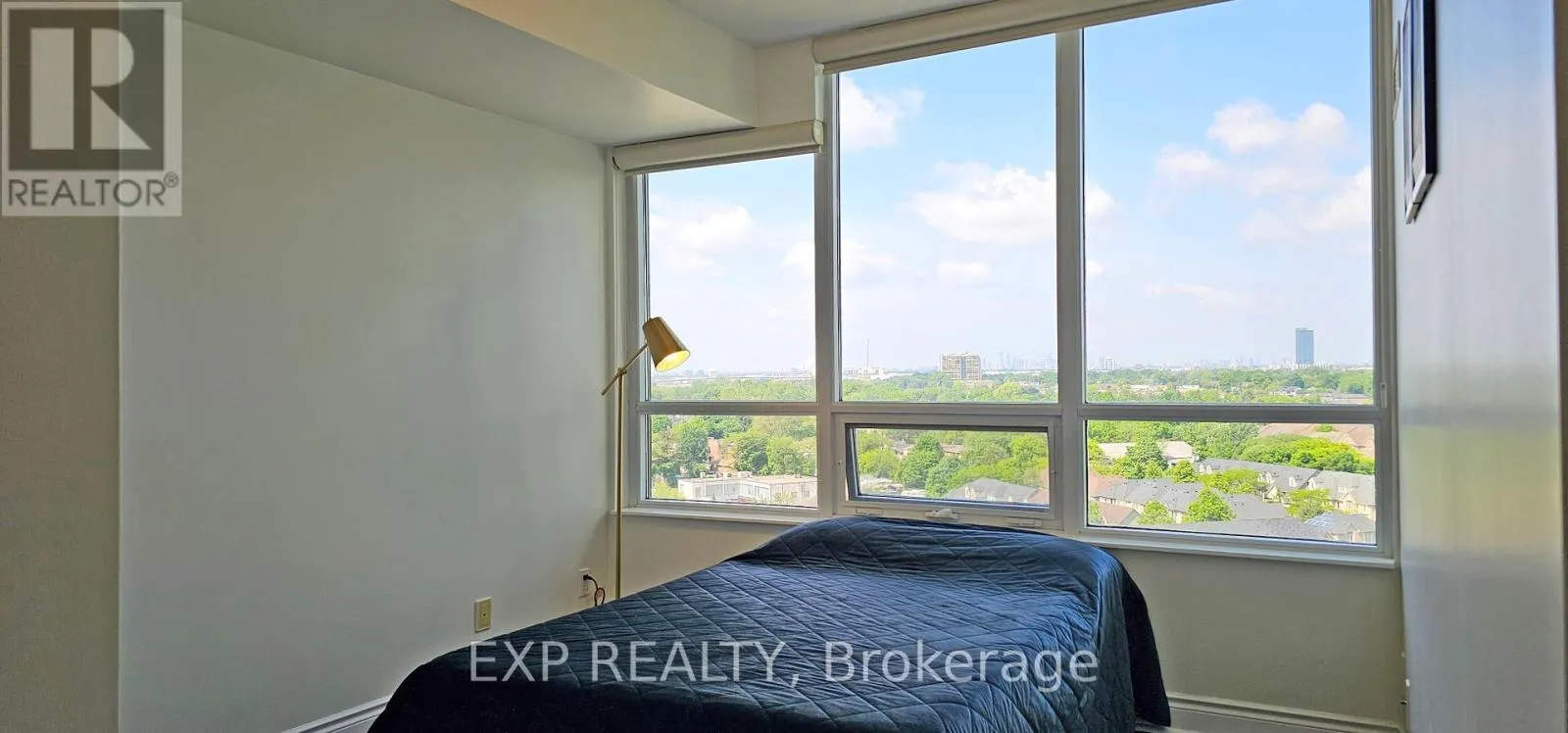 1204 - 2240 LAKESHORE BOULEVARD W