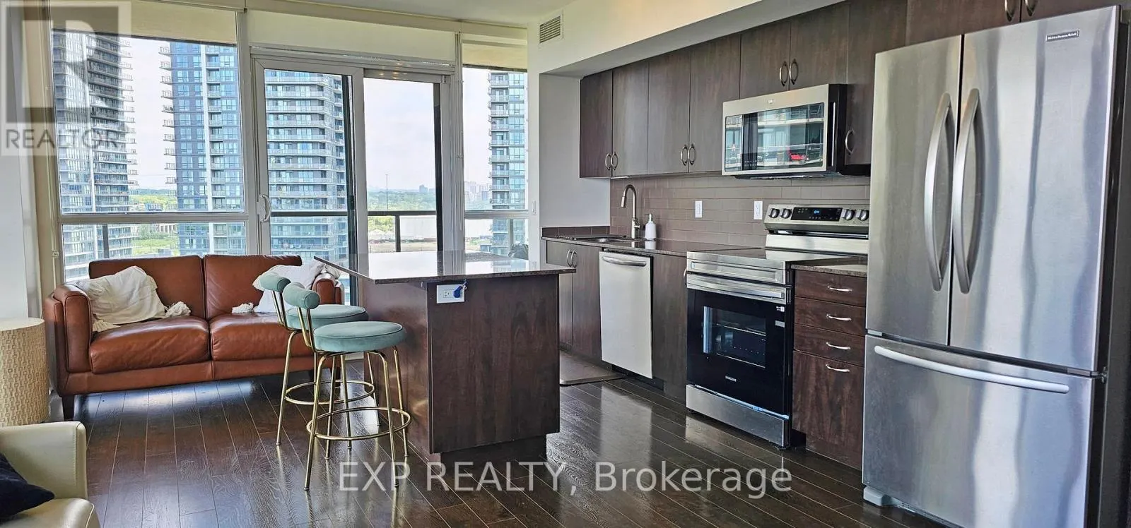1204 - 2240 LAKESHORE BOULEVARD W