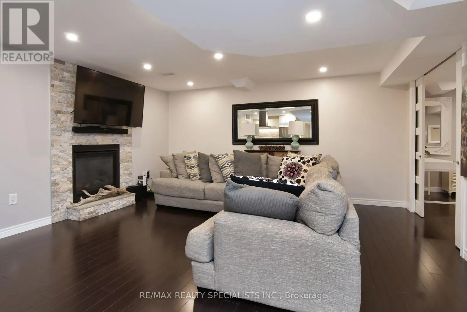 120 RISING HILL RIDGE