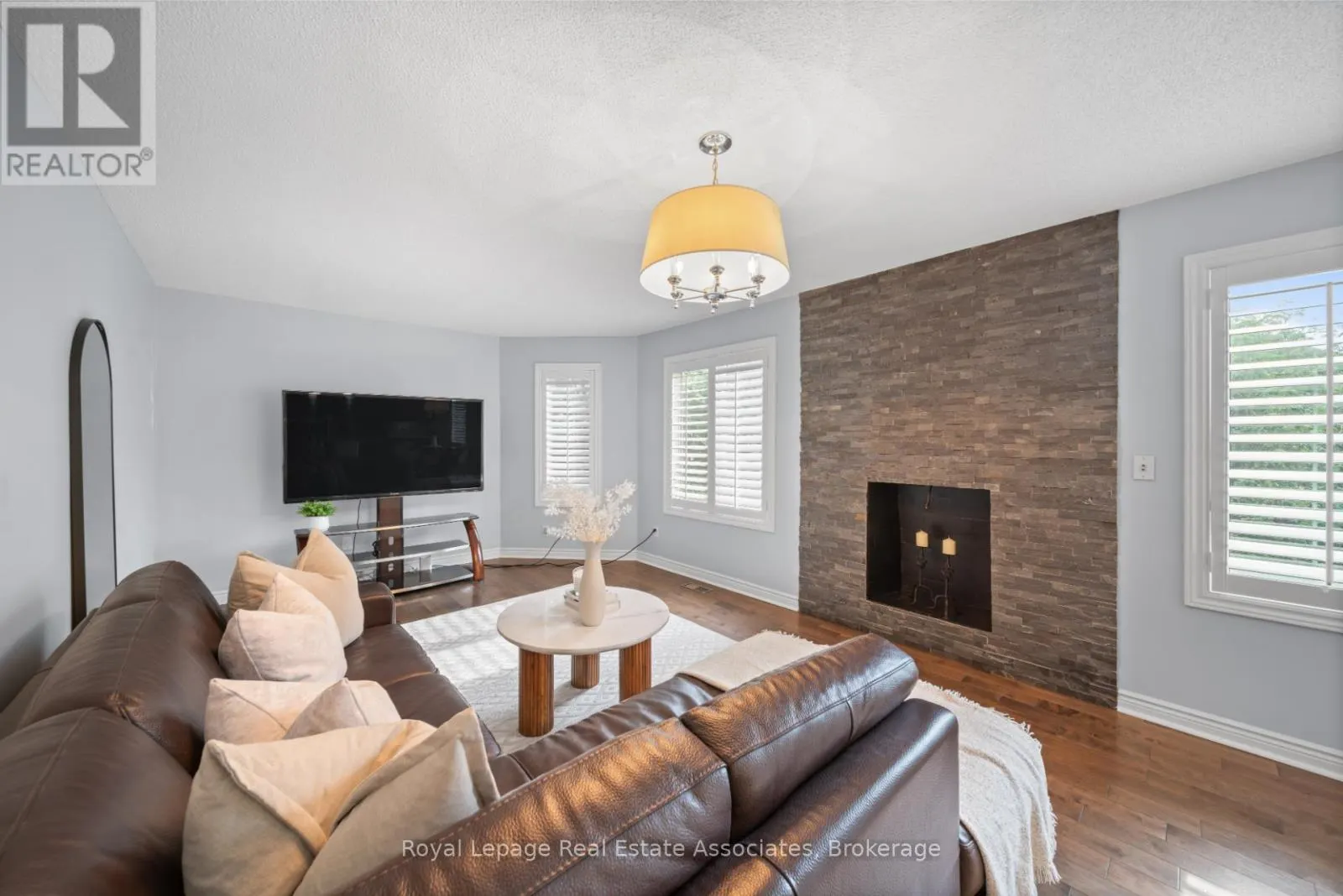 3723 TRELAWNY CIRCLE