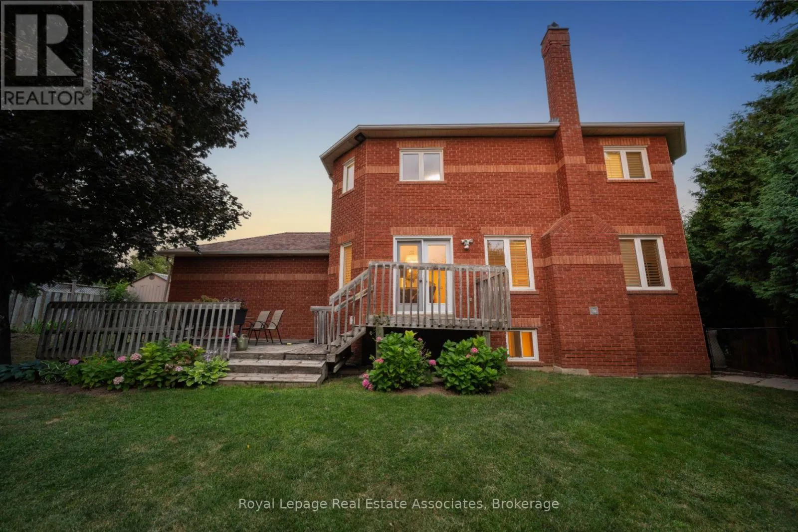 3723 TRELAWNY CIRCLE