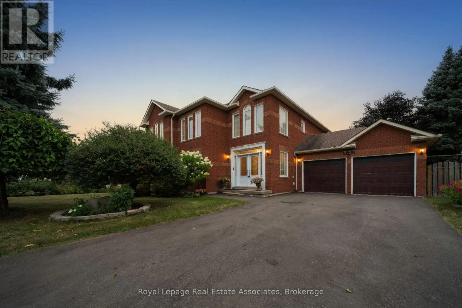 3723 TRELAWNY CIRCLE