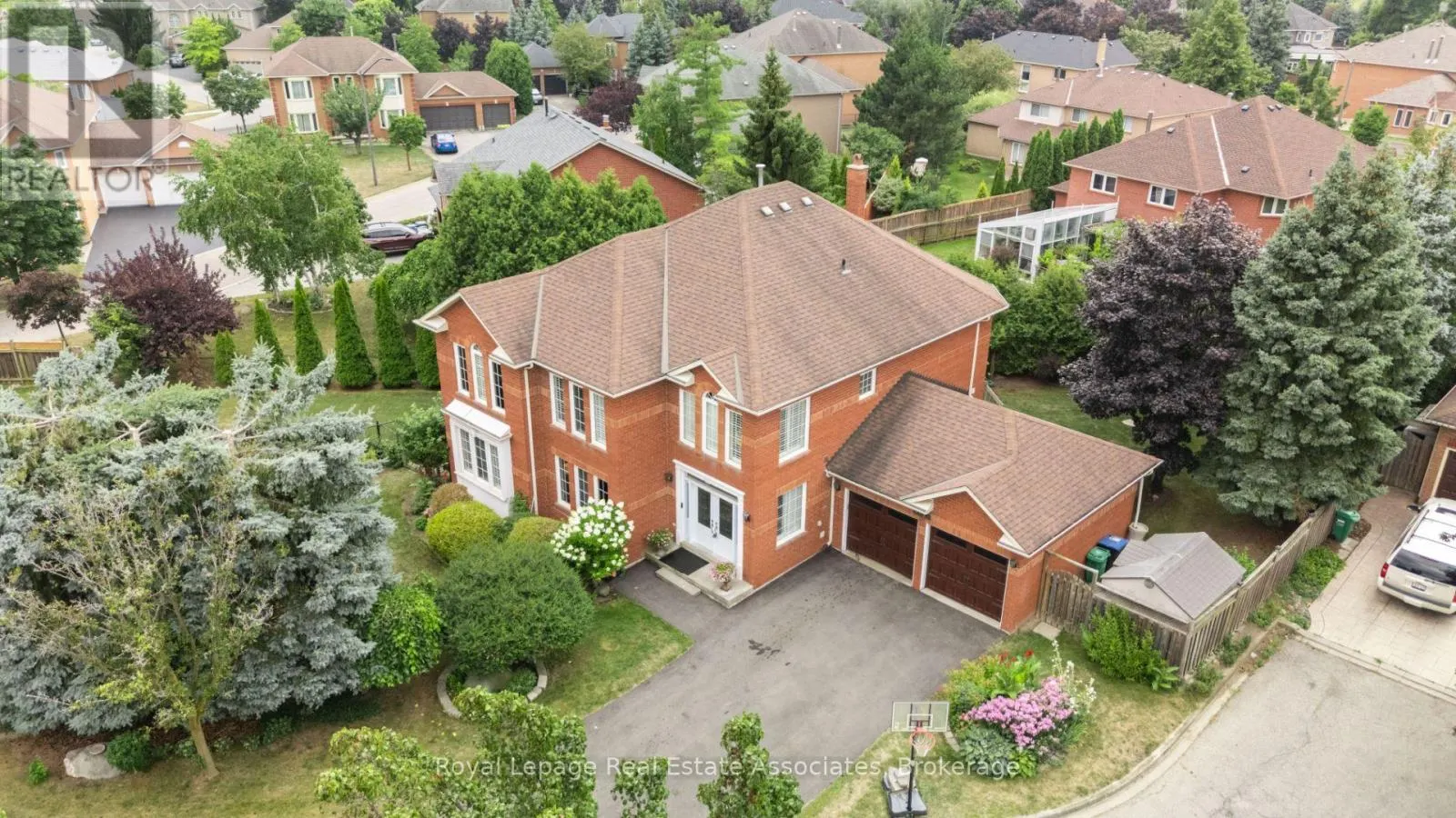 3723 TRELAWNY CIRCLE