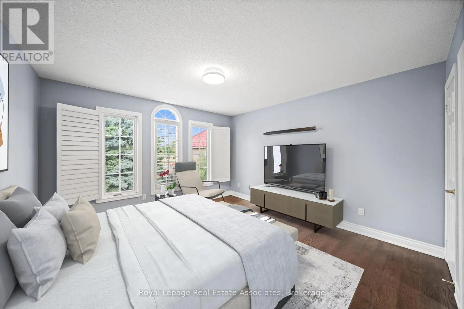 3723 TRELAWNY CIRCLE